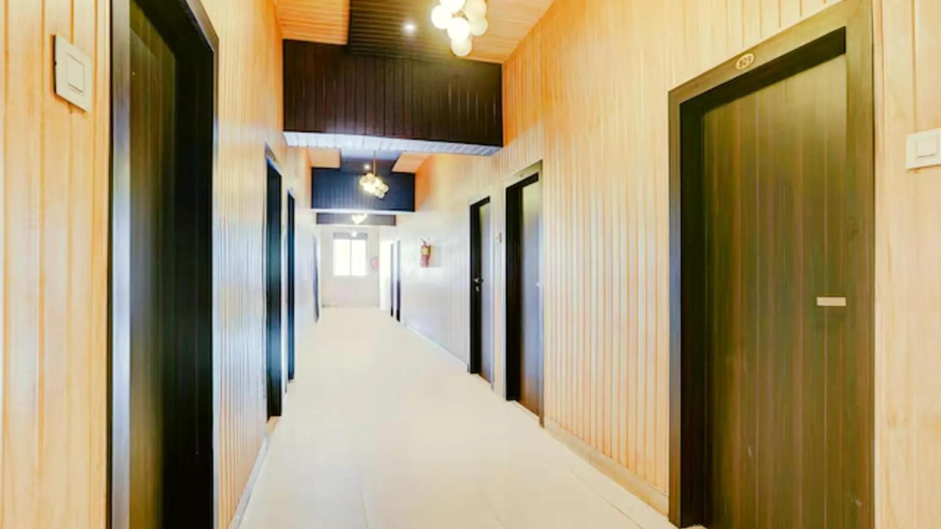 Hotel Himgange Dham Guest House Varanasi